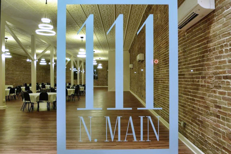 The+entrance+to+111+N.+Main%2C+where+junior+Bella+Watkins+is+hosting+a+private+prom.
